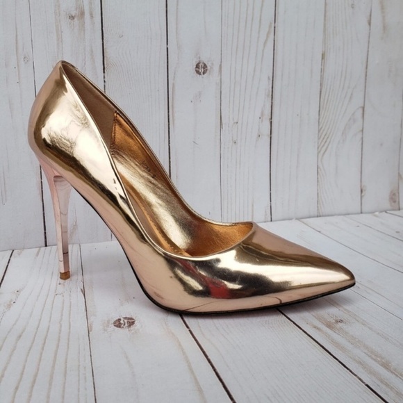 NEW! AKIRA Gold Pointy Toe Heels - Picture 6 of 6